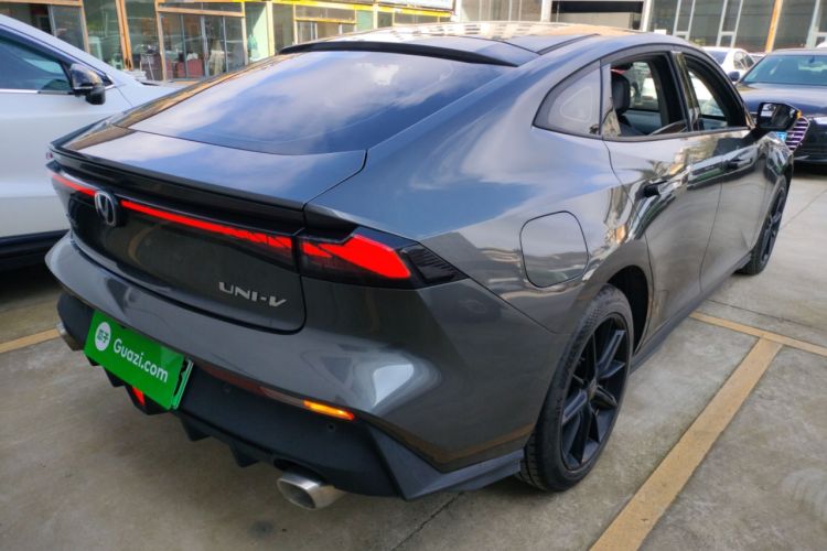 Used Changan UNI-V iDD 2023 ZhiDian iDD 1.5T 113km ZhiKu Model