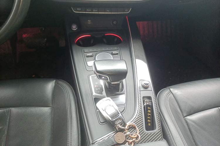 Used Audi A4L 2018 30th Anniversary Edition 40 TFSI Fashion Model