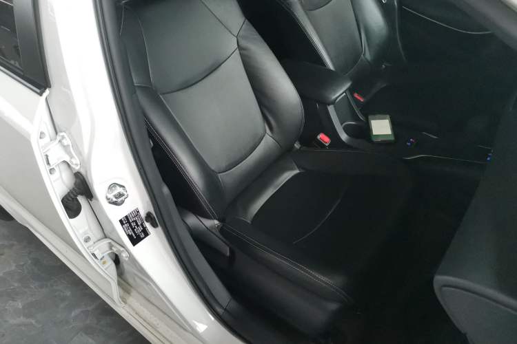 Used Toyota Corolla 2021 Dual-Motor 1.8L E-CVT Elite Edition
