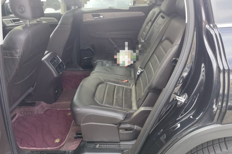 Used Volkswagen Teramont 2017 330TSI Two-Wheel-Drive Luxury Edition Left Rear Seat