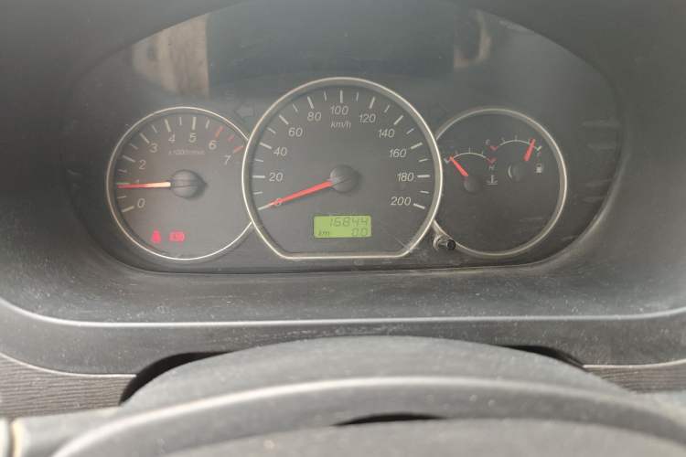 Used Wuling Hongguang 2015 1.2L S Base Model China V Standard Odometer Close Up