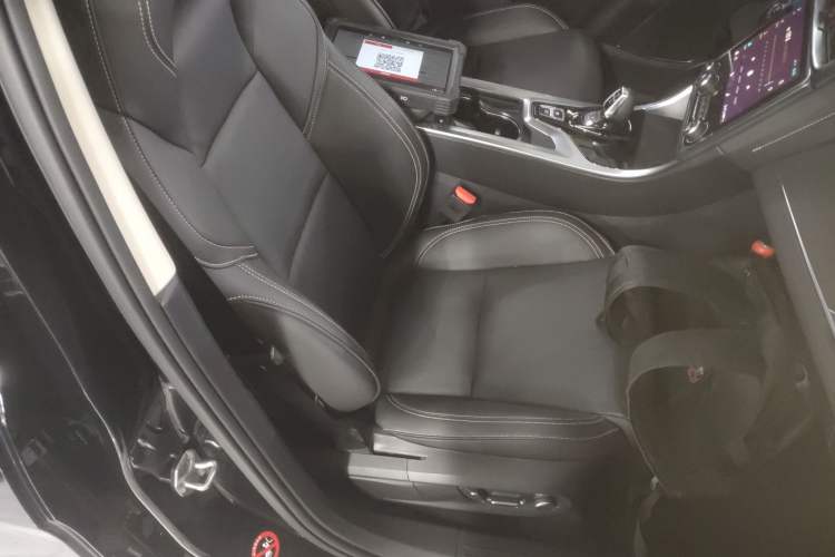 Used Lynk & Co 01 2019 2.0T Two-Wheel-Drive Pro Version China VI Standard