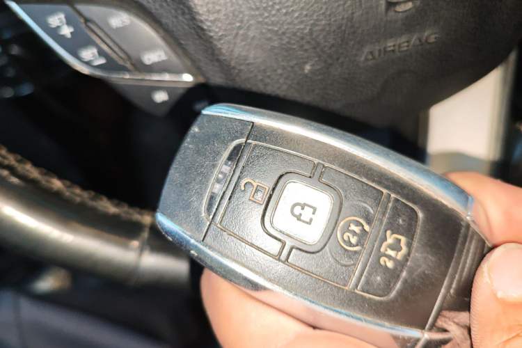 Used Lincoln MKC 2017 2.0T Two-Wheel Drive Deluxe Edition