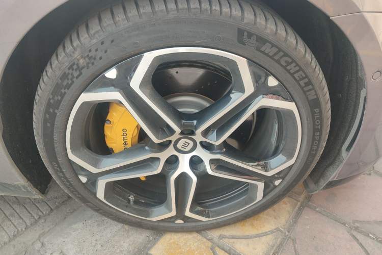 Used Xiaomi Auto SU7 2024 Rear-Drive Ultra-Long Range Advanced Pro-Level Intelligent Driving Version
