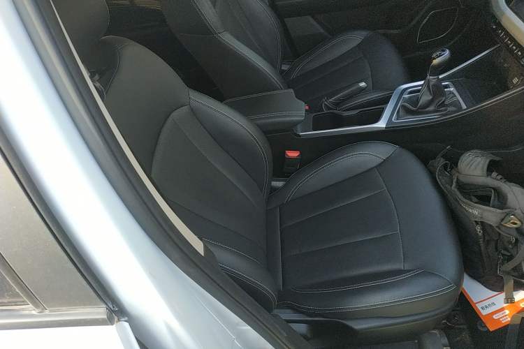 Used Geely Auto Vision X3 2019 Upgraded Model 1.5L Manual Elite Version