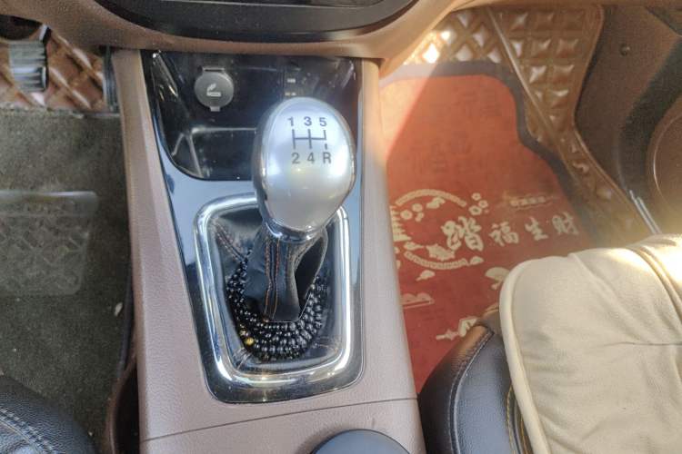 Used FORTHING Joyear X5 2015 1.6L Manual Luxury Model Gear Lever