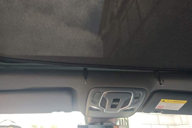 Used MG 7 2023 2.0T Automatic Hunter Luxury Edition Headliner