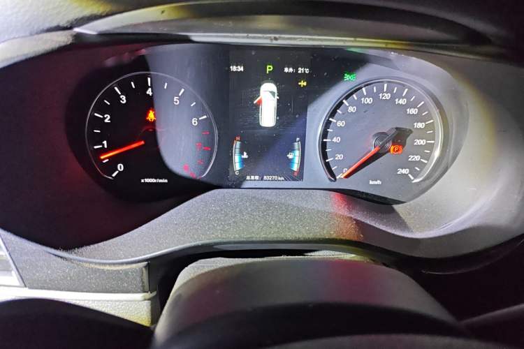 Used BYD Song MAX 2018 1.5T Automatic Smart Connect Luxury 6-Seater Odometer Close Up