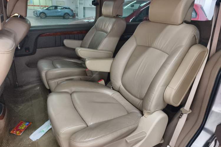 Used Buick GL8 2006 Lu Zun 3.0L CT Comfort Edition Left Rear Seat