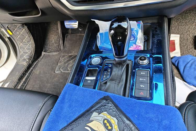 Used BYD Tang 2018 2.0T Automatic Smart Connect Prestige 5-Seater National Emission Standard V
