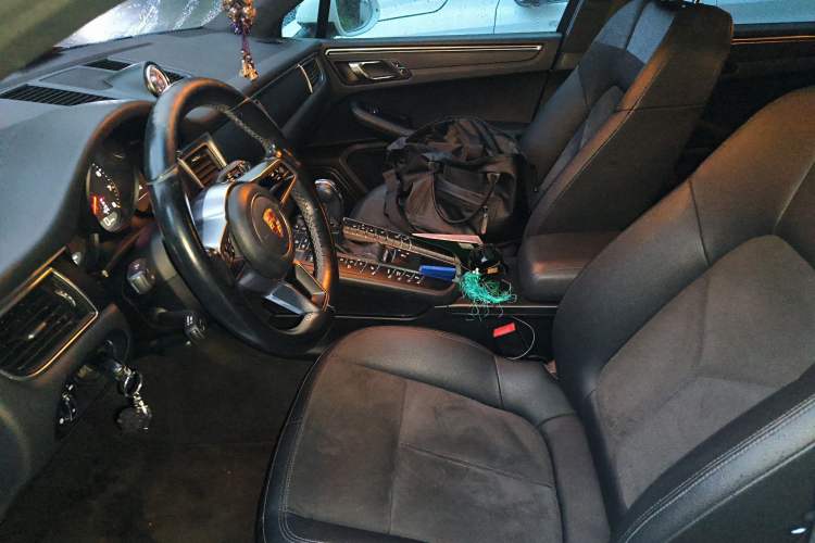 Used Porsche Macan 2014 Macan 2.0T Left Front Seat