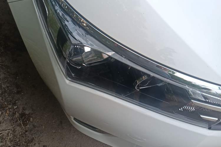 Used Toyota Corolla 2017 1.2T CVT GL Right Front Headlight