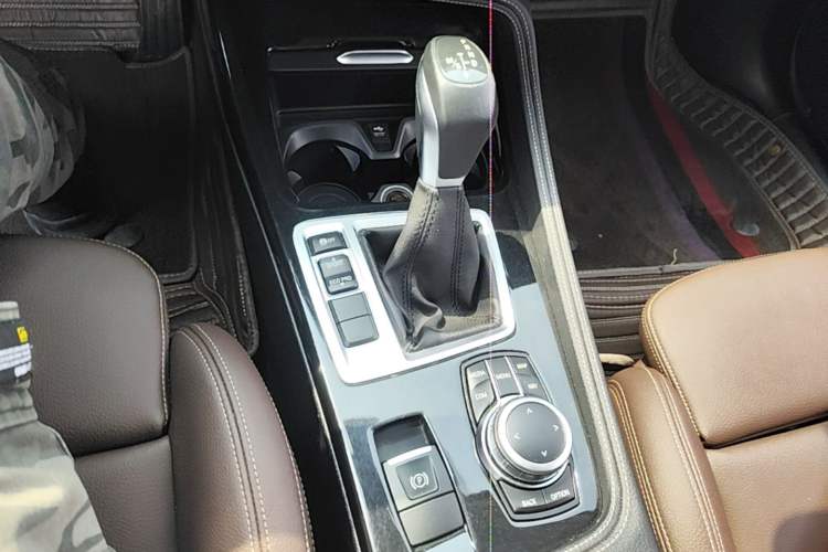 Used BMW 1 Series 2019 118i M Sport Package Gear Lever