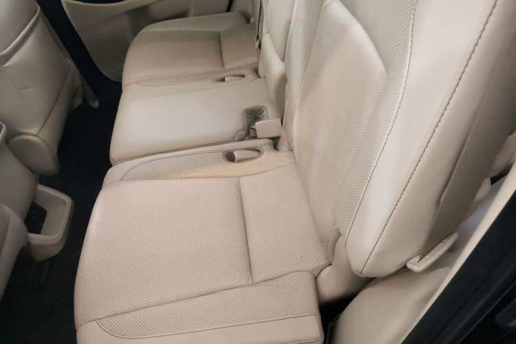 Used Toyota Highlander 2018 2.0T Four-Wheel Drive Prestige Version 7 Seats China VI Standard Left Rear Seat