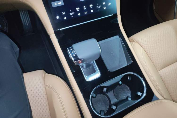 Used Li Auto ONE 2021 Extended-Range 6-Seater Version Gear Lever