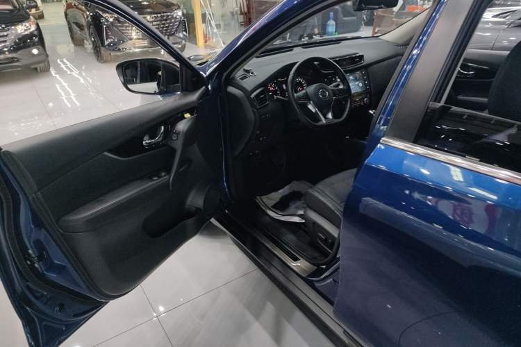 Used Nissan X-Trail 2019 2.0L CVT Smart Connect Comfort Edition 2WD