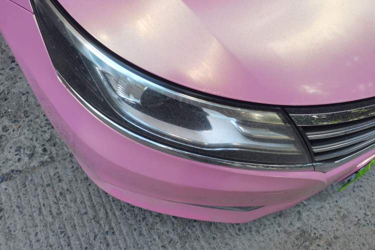 Used Roewe i6 2017 20T Automatic Flagship Edition Right Front Headlight