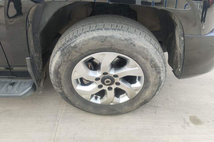 Used Great Wall King Kong Poer 2023 2.0T Automatic Diesel 4x4 Elite Edition Flatbed GW4D20M Right Front Wheel Hub