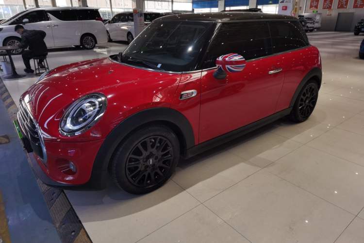 Used MINI MINI 2021 1.5T COOPER Classic Edition