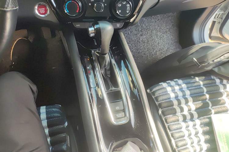 Used Honda Vezel 2017 1.8L CVT Front-Wheel Drive Pioneer Edition
