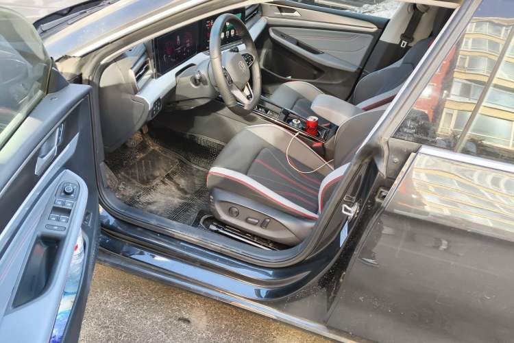 Used Volkswagen Lamando 2023 Lavida L 280TSI DSG Cool & Spicy Edition
