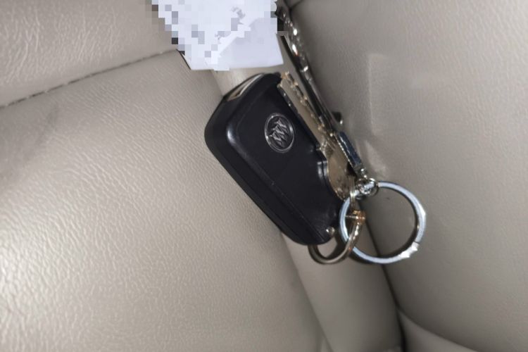 Used Buick GL8 2018 28T Luxury Model China VI Standard Vehicle Key