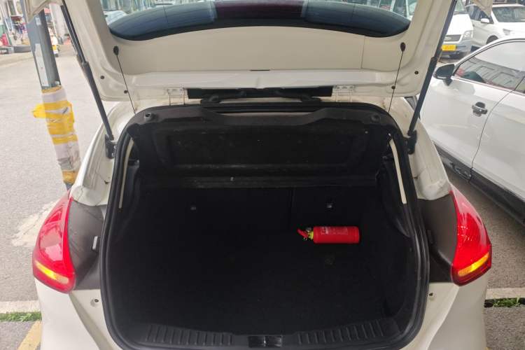 Used Ford Focus 2018 Hatchback Classic 1.6L Automatic Trendy SmartDrive Edition