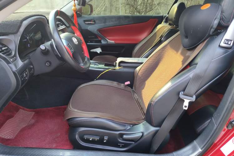 Used Lexus IS 2011 250C
