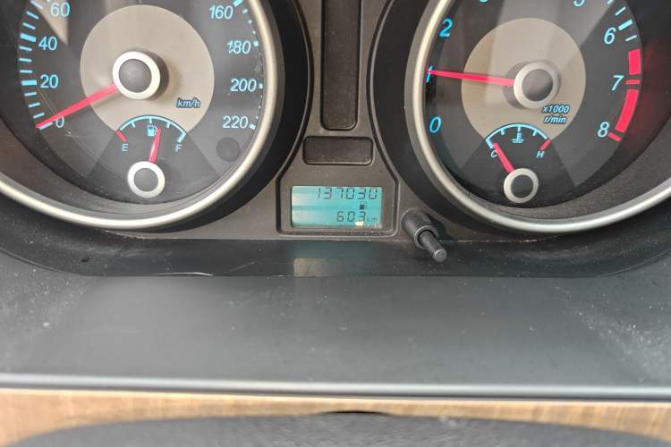 Used Buick Excelle 2015 1.5L Manual Classic Trim
