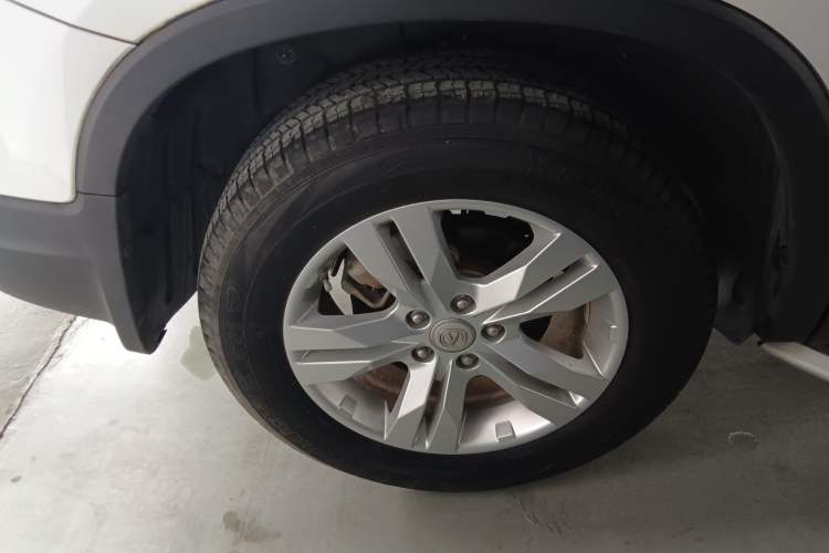 Used Changan CS75 2016 1.8T Automatic Elite Model China V Standard
