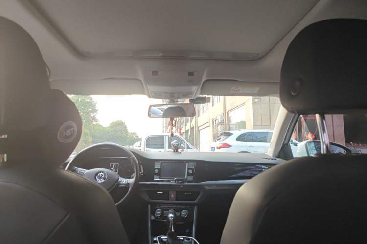 Used Volkswagen Bora 2019 Revised Version 1.5L Automatic Elite Edition China VI Standard
