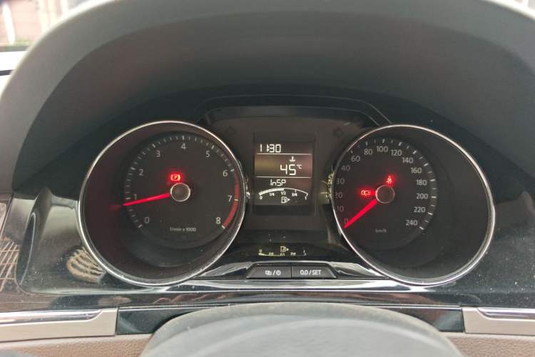 Used Volkswagen Bora 2014 1.6L Manual Comfort Model Instrument Cluster