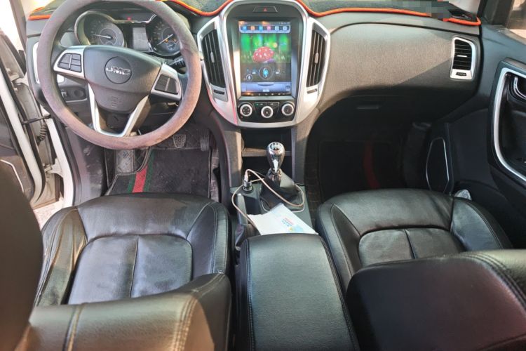 Used JMC Yuhu 3 2018 2.5T Diesel Two-Wheel Drive Advanced Version Standard Wheelbase
