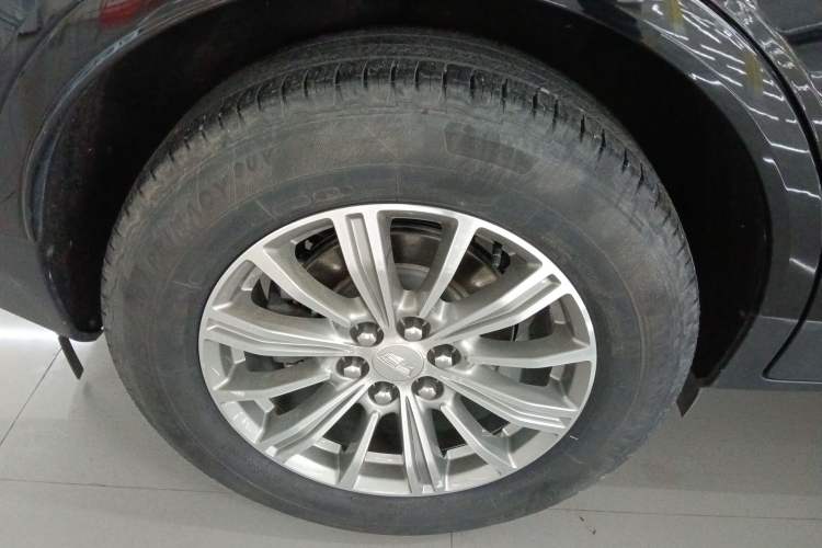 Used Cadillac XT5 2018 25T Luxury Model