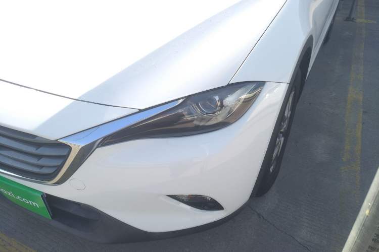 Used Mazda CX-4 2018 2.0L Automatic Two-Wheel Drive Blue Sky Premium Upgrade Version China V Standard