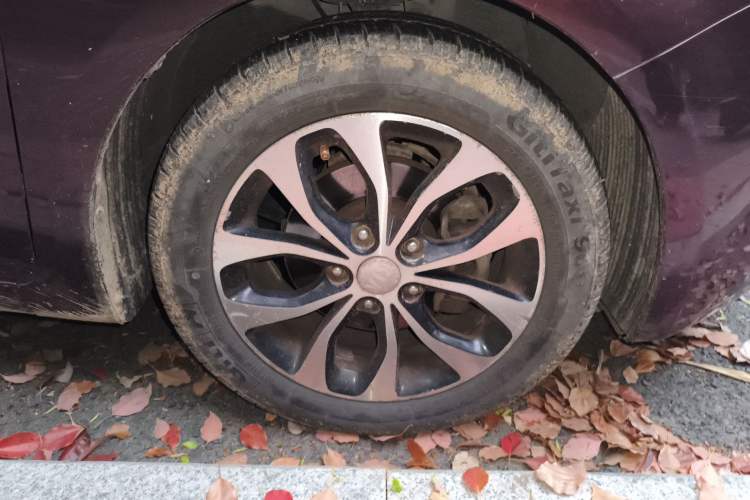 Used Kia K3 2015 1.6L Automatic GLS
