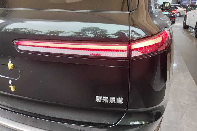 Used ONVO Luxeed L90 2025 Model—Ultra Six-Seater Version Right Rear Taillight