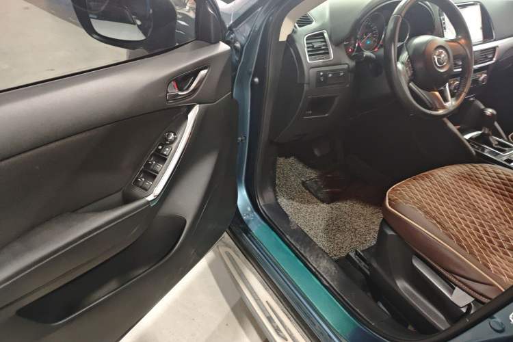 Used Mazda CX-5 2015 2.0L Automatic Two-Wheel Drive Urban Version Driver Seat