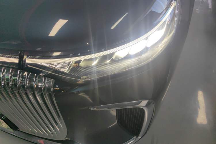 Used VOYAH Dream 2025 PHEV Four-Wheel-Drive Flagship Kunpeng Edition Left Front Headlight