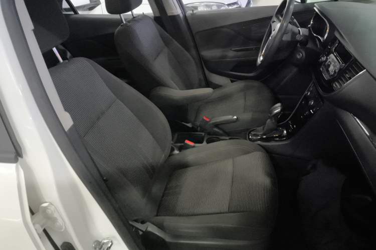 Used Buick Encore 2017 18T Automatic Two-Wheel Drive Urban Leading Model