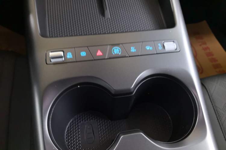 Used BYD Qin PLUS  Gear Lever