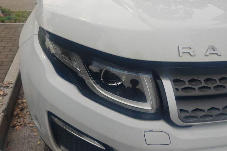 Used Land Rover Range Evoque 2017 2.0T SE Smart Glow Edition
