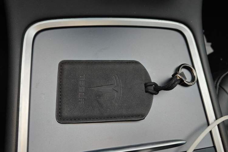 Used Tesla Model Y 2022 Rear-Wheel-Drive Version
