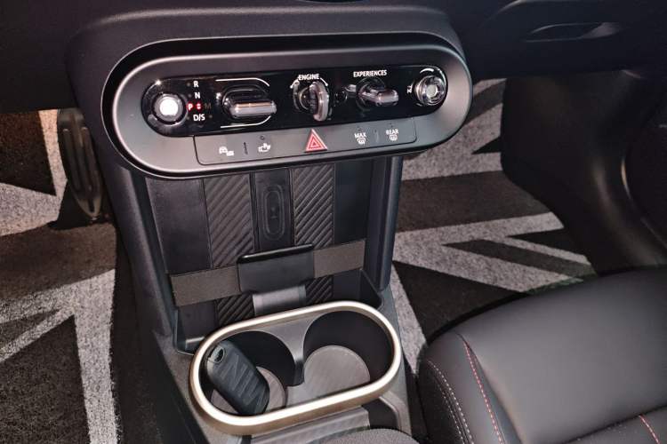 Used MINI JCW 2025 JOHN COOPER WORKS
