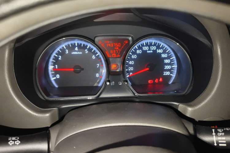 Used Nissan Sunny 2011 1.5XL CVT Luxury Edition Instrument Cluster