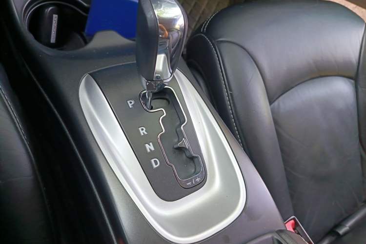 Used Dodge Journey 2013 2.4L Two-Wheel Drive Luxury Version
