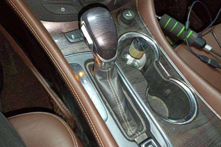 Used Buick Envision 2017 20T Two-Wheel Drive Elite Version Gear Lever