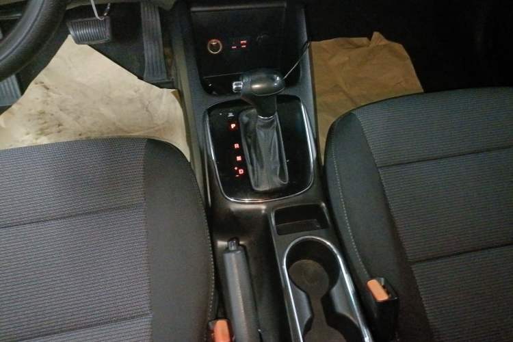Used Kia K3 2016 1.6L Automatic GL Gear Lever