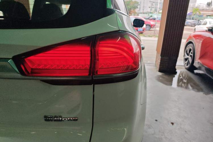 Used Geely Auto Emgrand X7 Sport 2020 1.8TD DCT ZhiZun PRO
