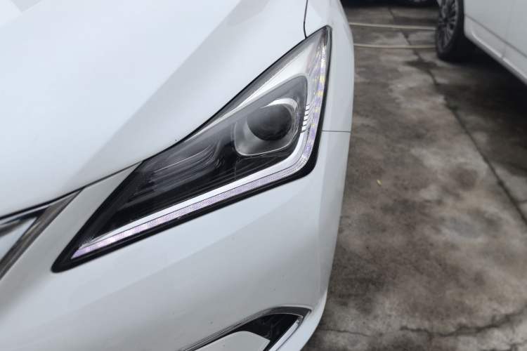 Used CHANGAN Eado 2019 High-Energy Edition 1.6L GDI Automatic Zhenfeng Model China VI Standard Left Front Headlight